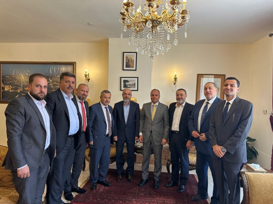 وفد من جمعية رجال الاعمال الفلسطينيين يلتقي السفير المصري